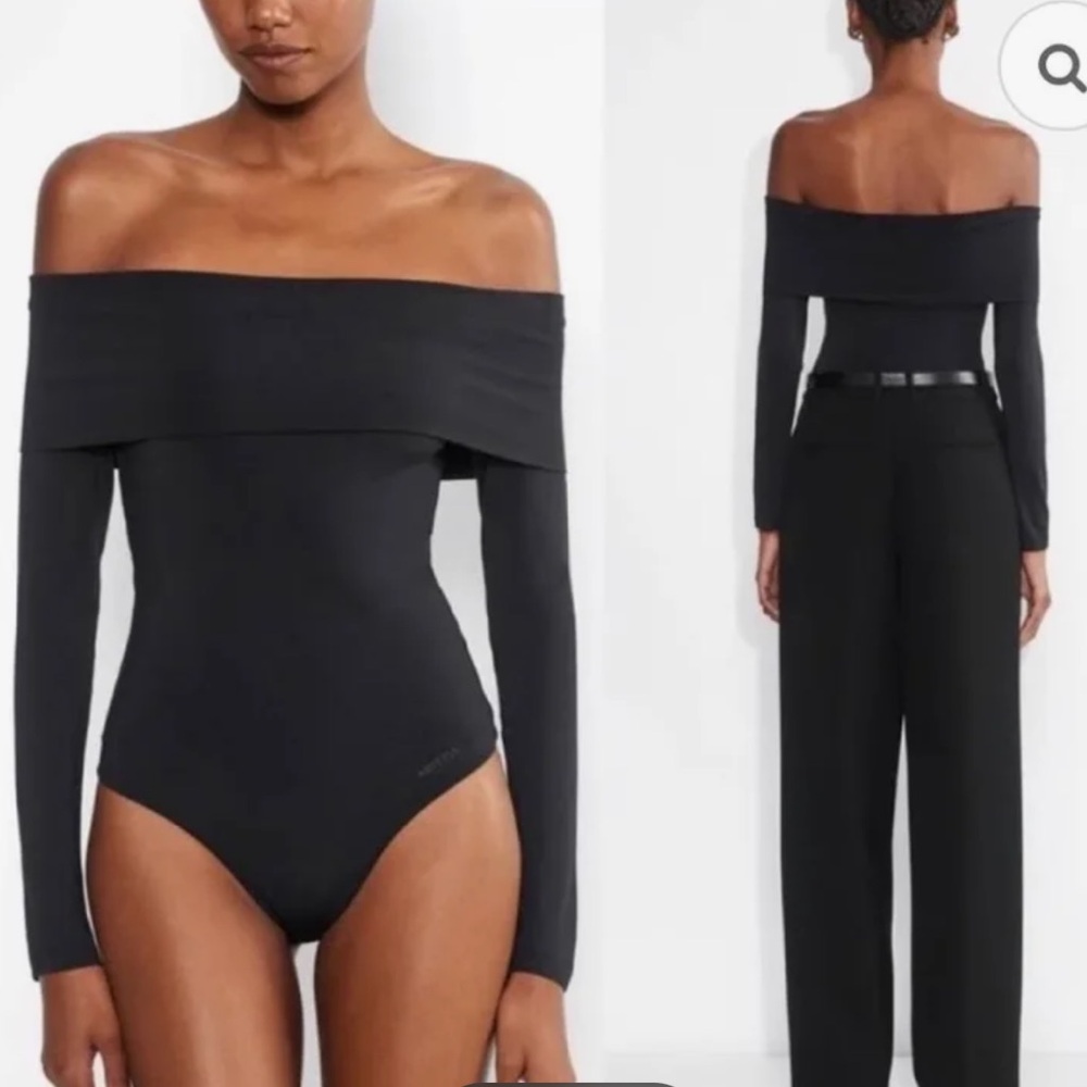 Aritzia Off-Shoulder Long-Sleeve Contour Bodysuit - Black